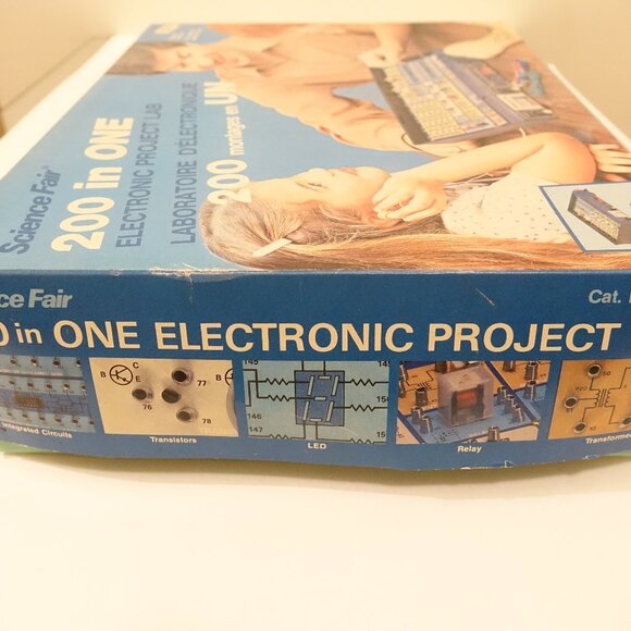 Science Fair 200 in One Electronic Project Lab Vintage Tandy Radio Shack - Picture 9 of 12